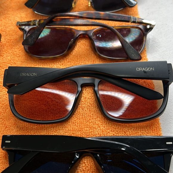 Lot of designer prescription sunglasses with scratches, for parts or repair - Picture 9 of 11